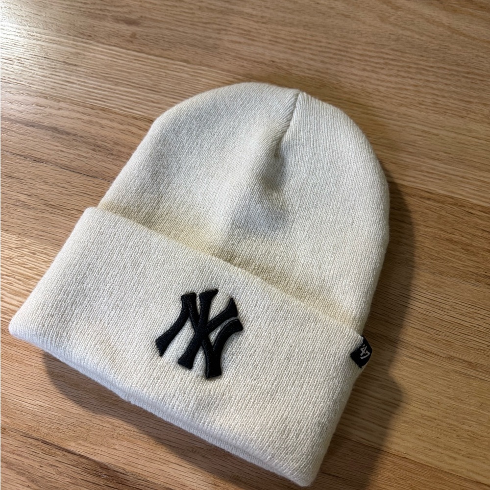 NWT New York Yankees Beanie
